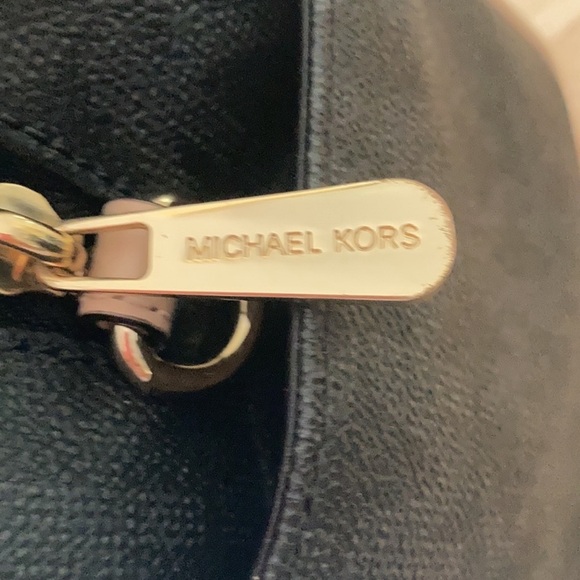 Michael Kors Grayson Monogram Top Handle Satchel - Picture 7 of 9